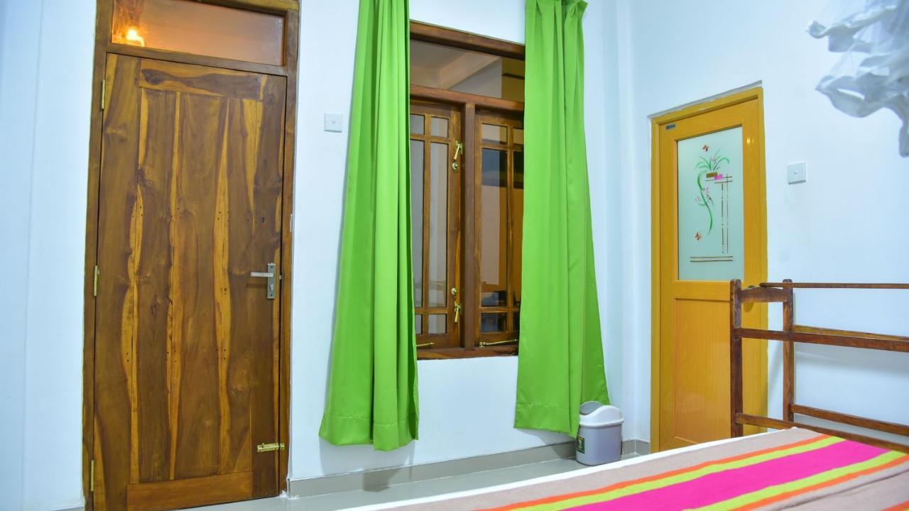 Menara Green Inn Дамбулла Экстерьер фото