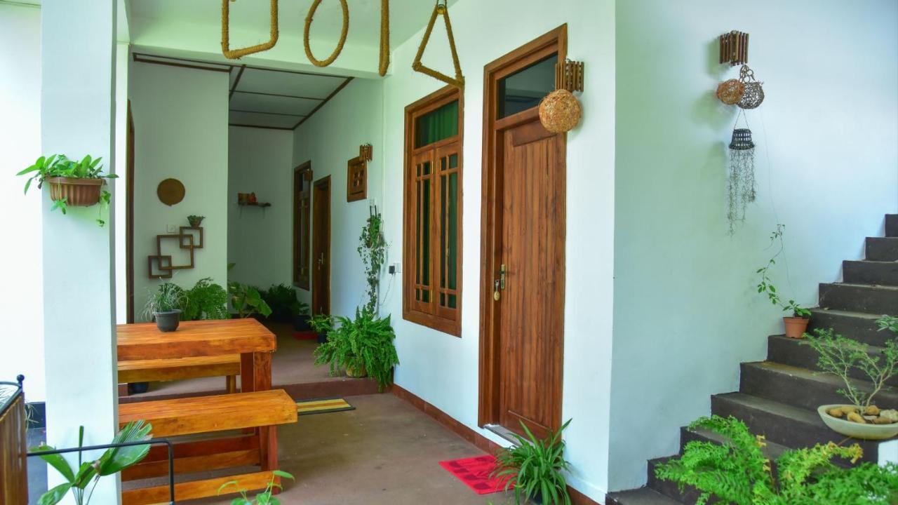 Menara Green Inn Дамбулла Экстерьер фото