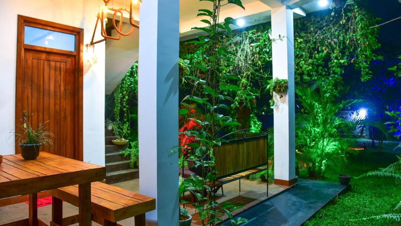 Menara Green Inn Дамбулла Экстерьер фото