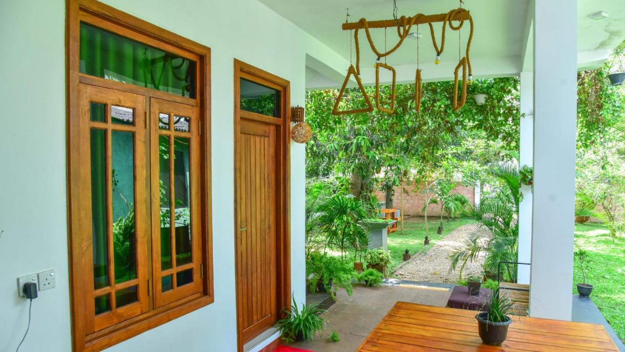 Menara Green Inn Дамбулла Экстерьер фото